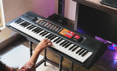 Yamaha PSR F51 Keyboard(61 keys)