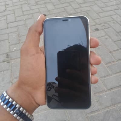Apple iPhone 11 display issue or face idea issue all ok