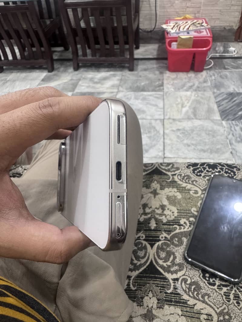 Google pixel 9 pro 4