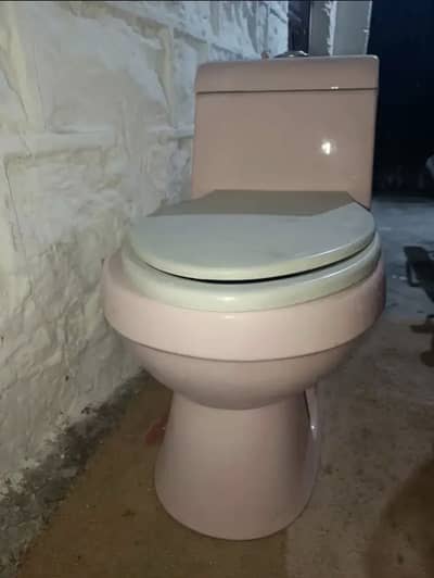 8 bathroom sets for sale!