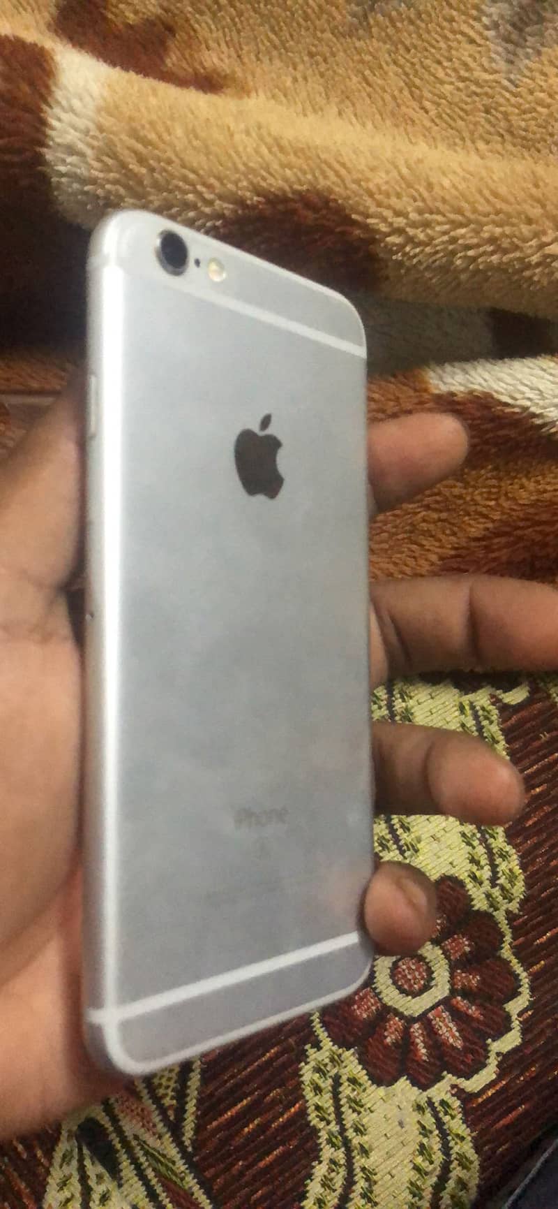 Apple iPhone 6S 1