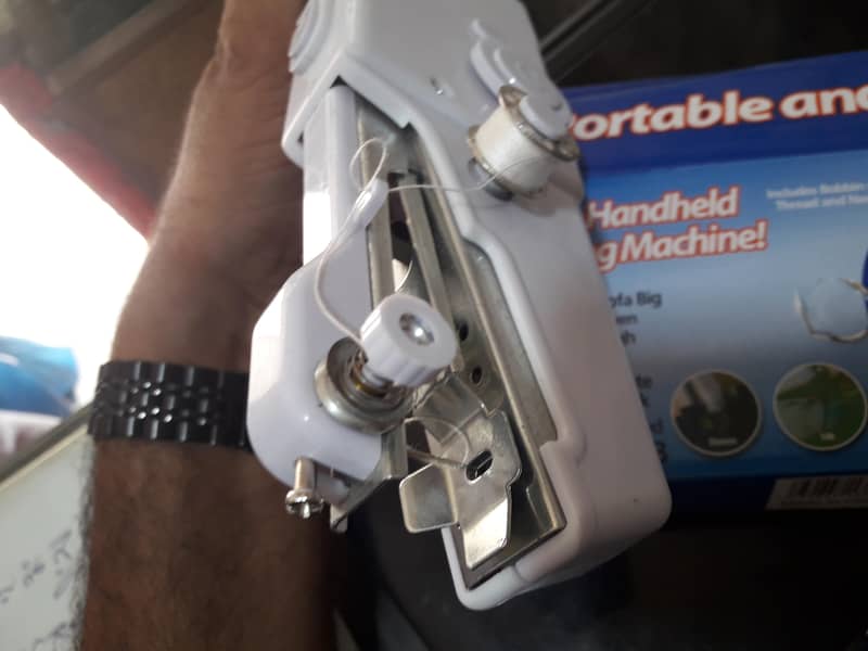 Hand sewing machine 4