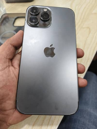 Apple iPhone 13 Pro Max Aproved  256 gb battery health 93%