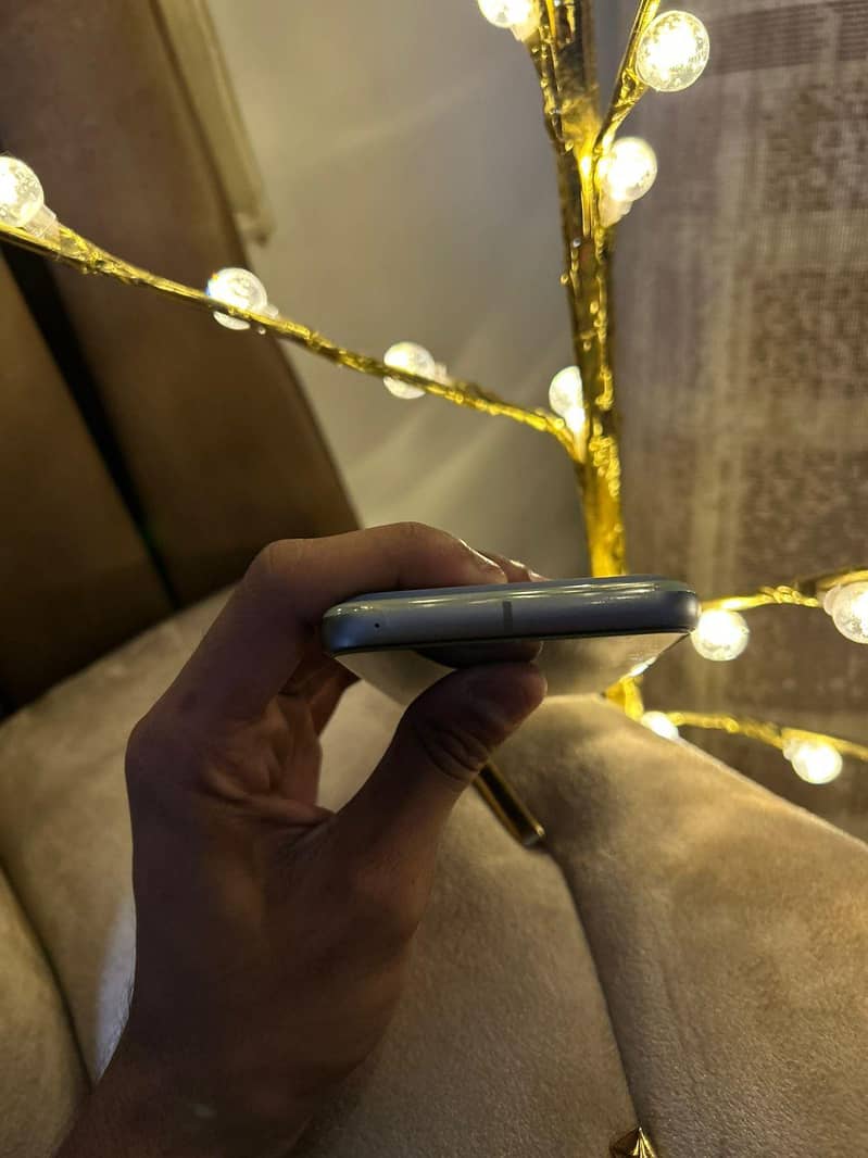 Google Pixel 8 3