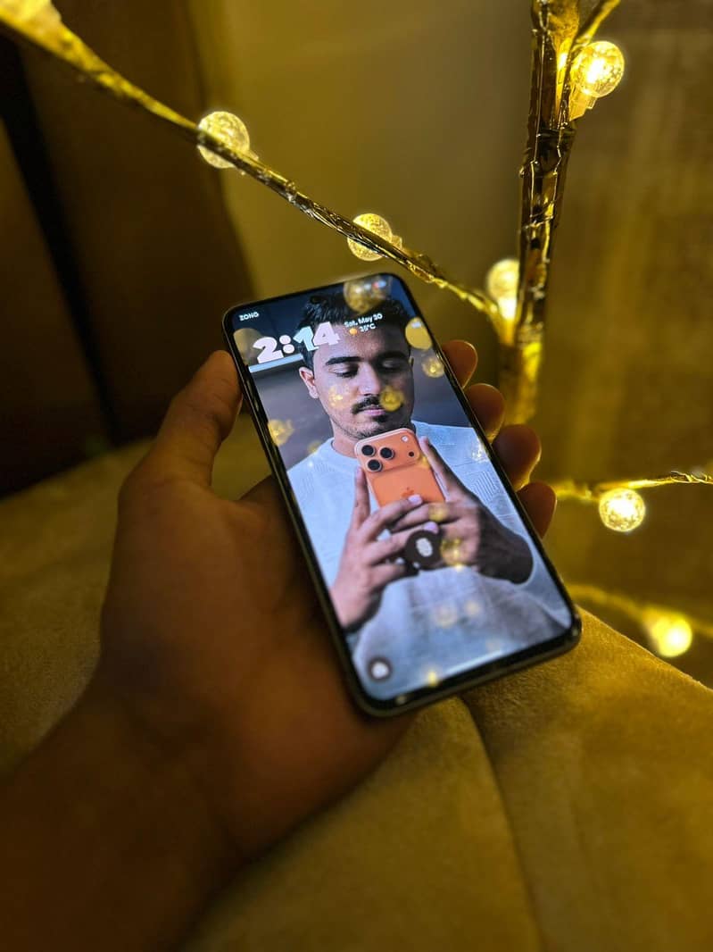 Google Pixel 8 7
