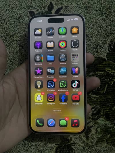 Apple iPhone 15