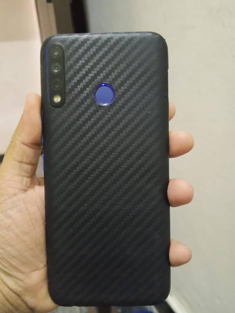 Tecno Spark 4 0