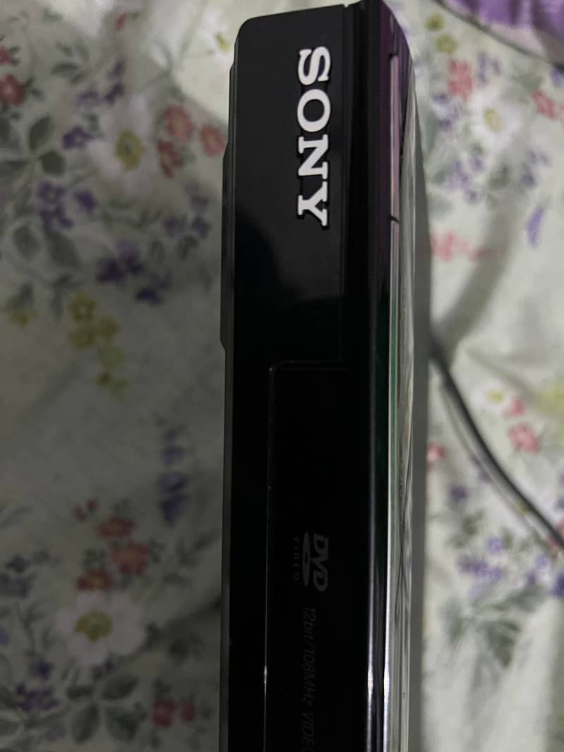 DVD/CD PLAYER 2