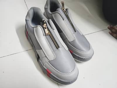 new branded shoes