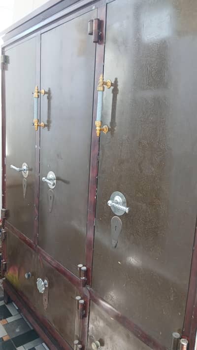Steel Wardrobe,  Almari, Almirah