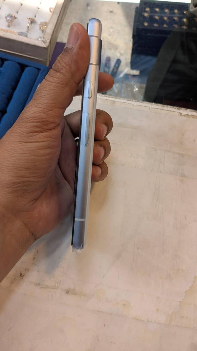 Google Pixel 7a 2