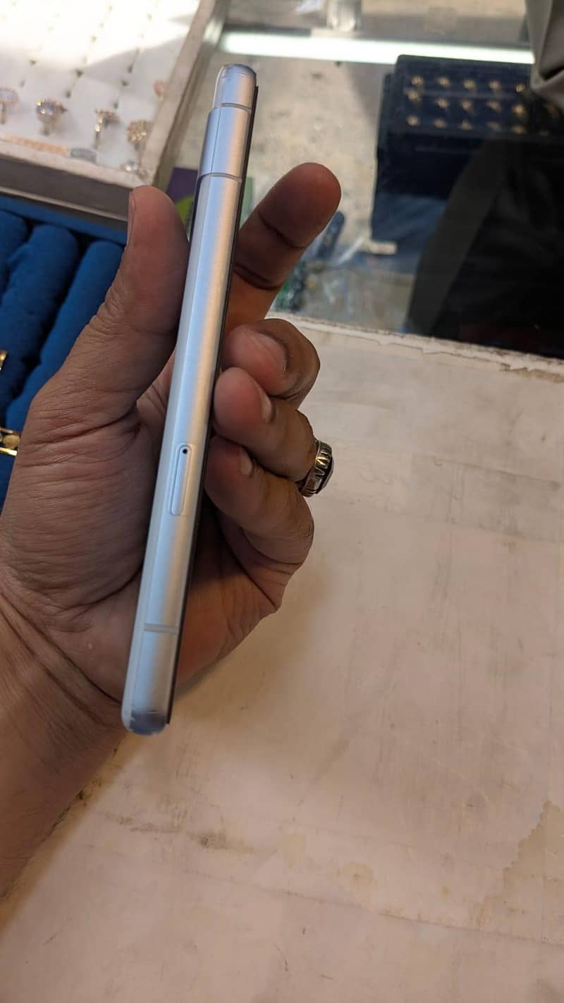 Google Pixel 7a 4