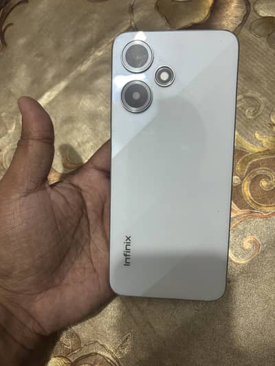 Infinix Hot 30 Play