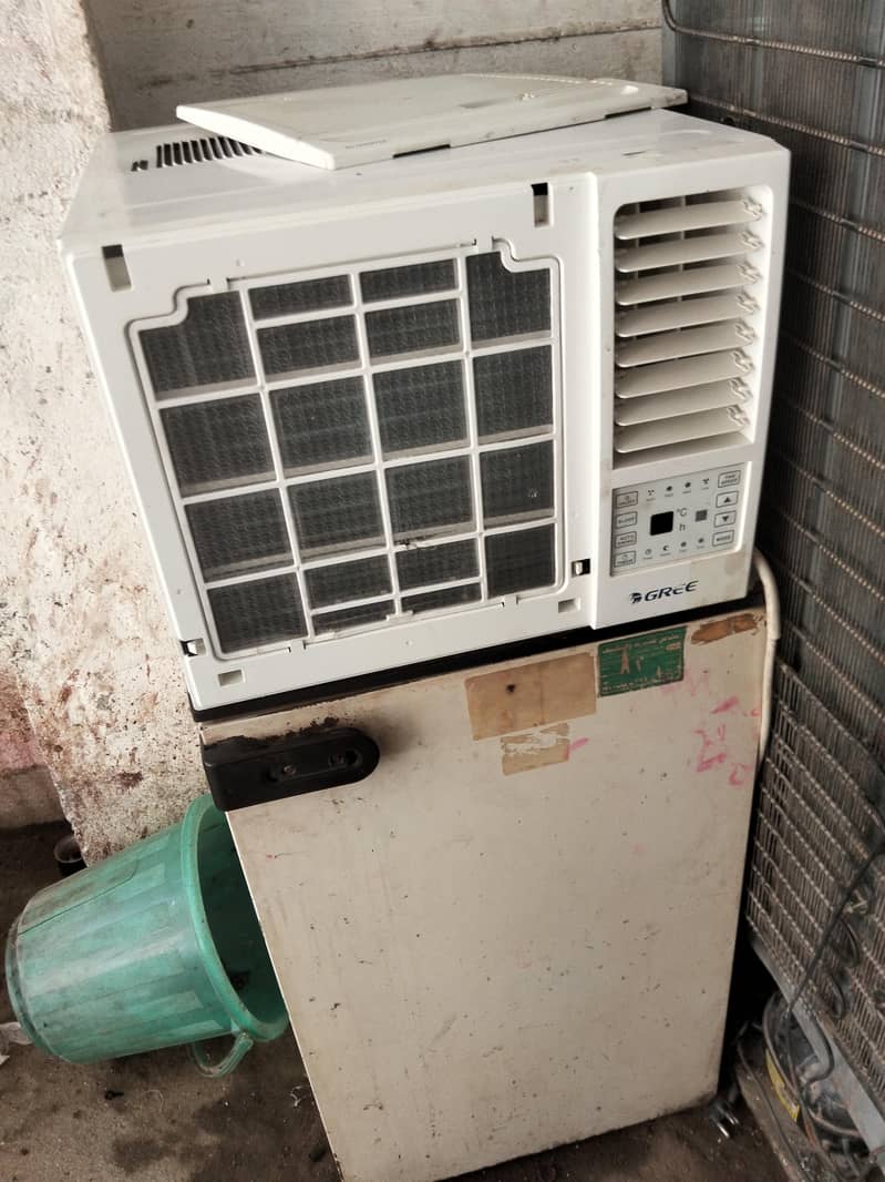 window ac 4
