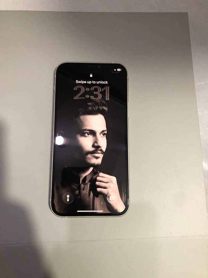 Apple iPhone 12 0
