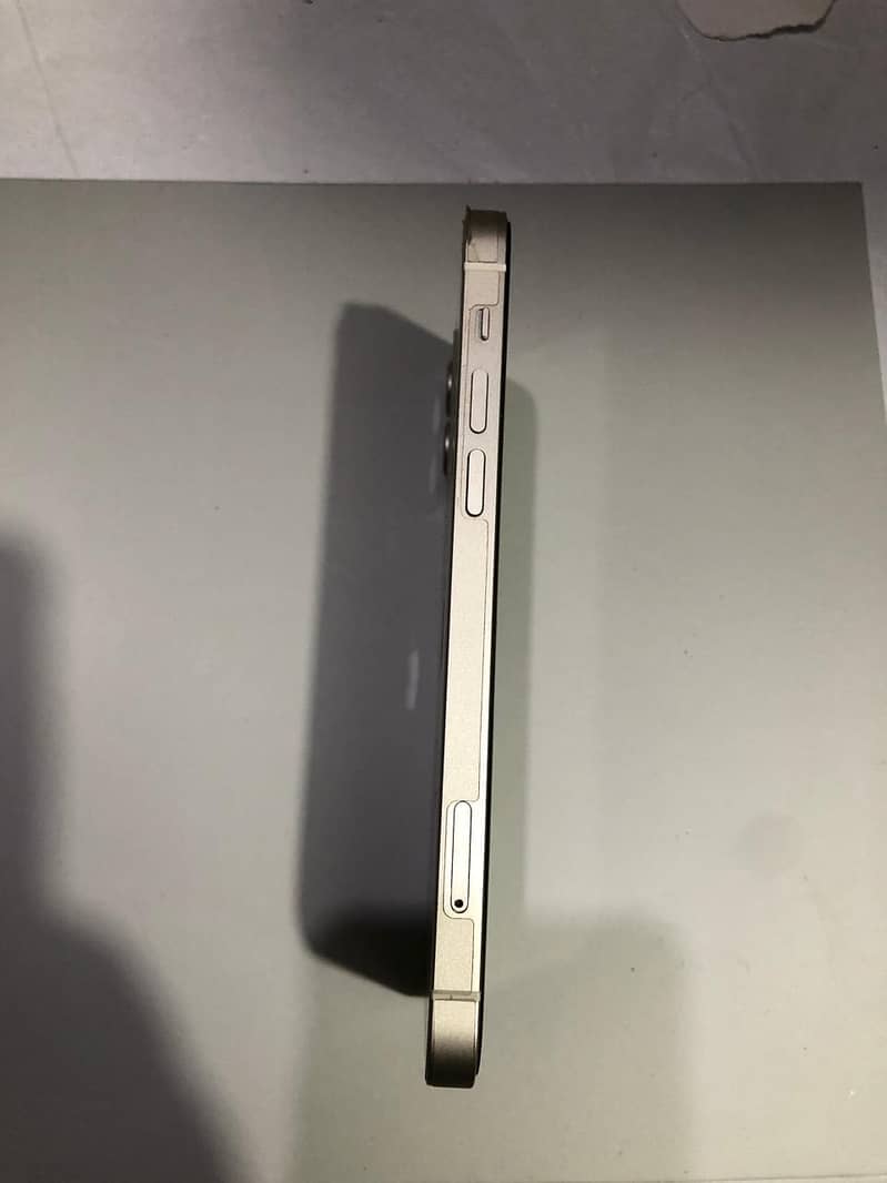 Apple iPhone 12 2