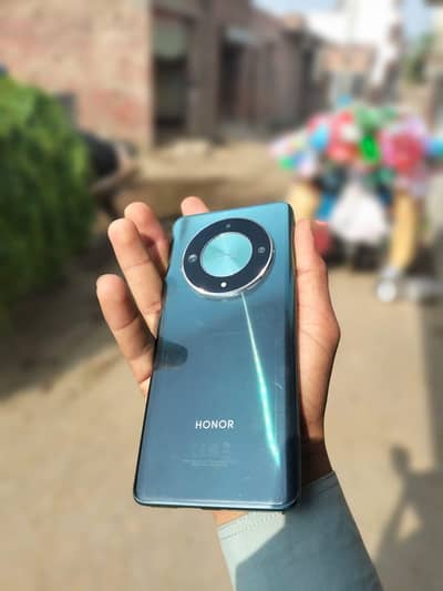 Honor X9b 5g mobile. with warranty,,10/10 condition.