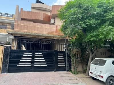 12 Marla Owner Built Double Storey House For Sale In Johar Town, Near G1 Market, Lahore