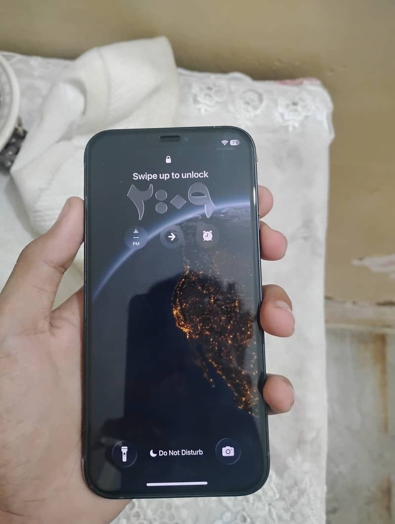 Apple iPhone 12 6