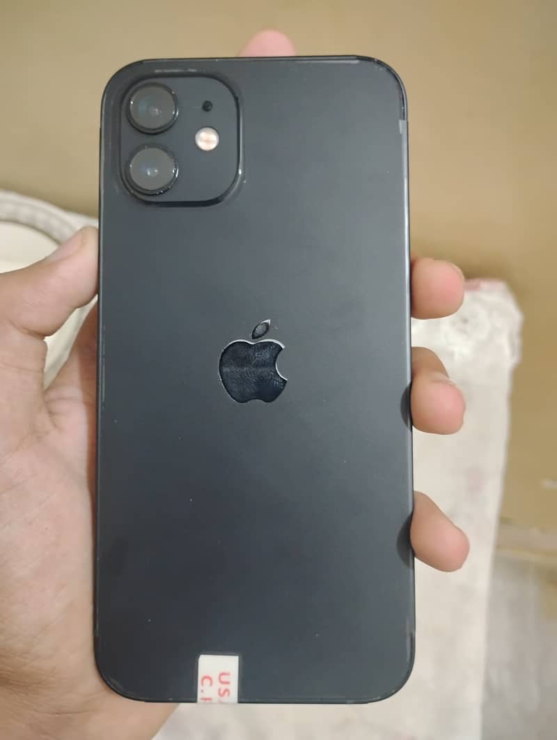Apple iPhone 12 11