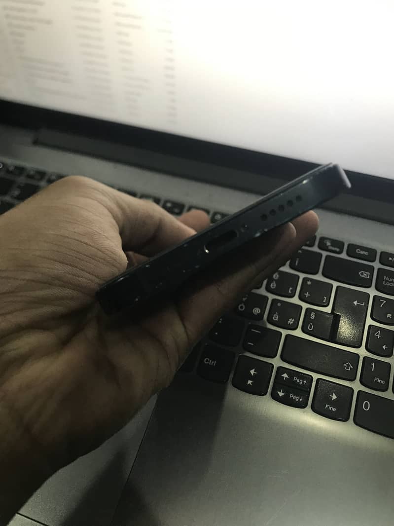 Apple iPhone 12 2