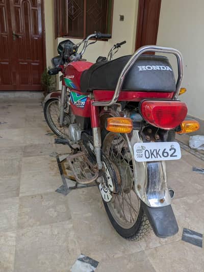 CD 70 , 18 model