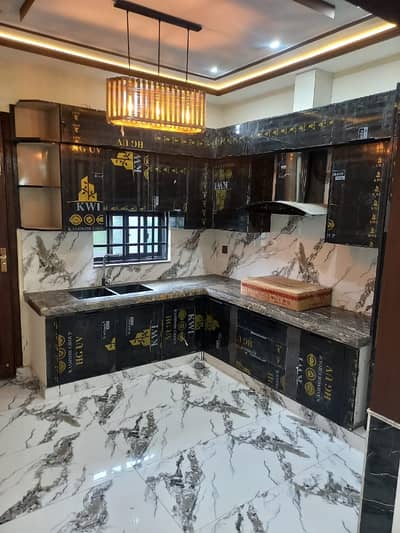 AHMED ASSOCIATES OFFER 5 MARLA BRAND NEW FULL HOUSE FOR RENT IN JOHAR TOWN R3 NEAR TO SHUKAT KHANUM HOSPITAL LAHORE.
