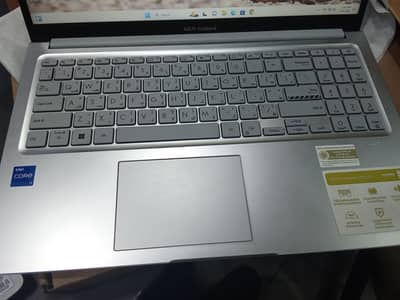 Asus vivo book Intel cori7 13th Gene 8gb ram 512gb ssd