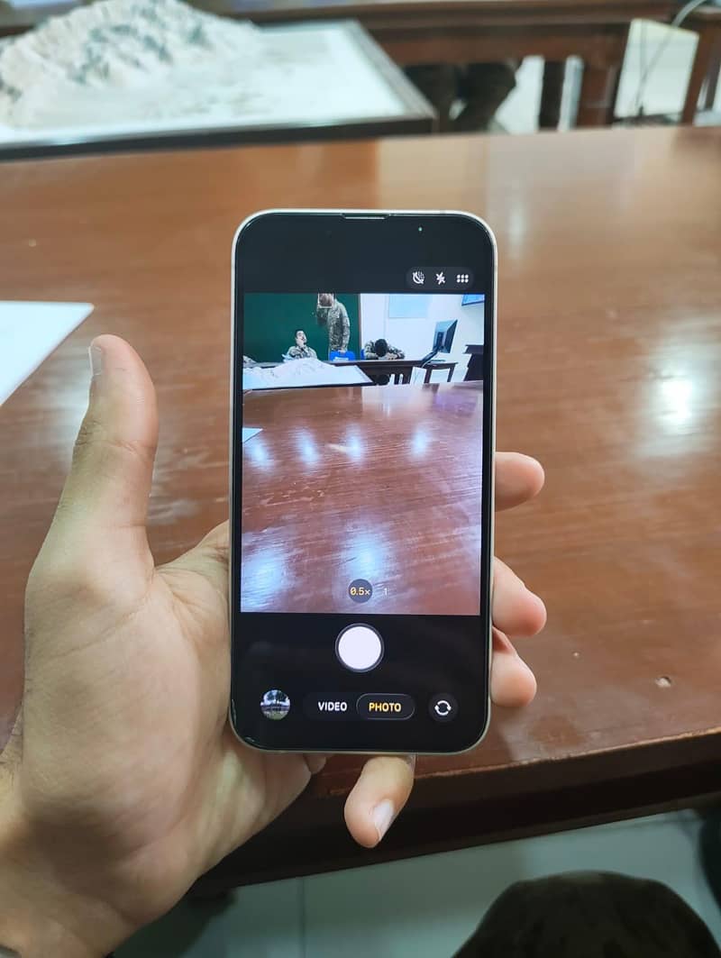 Apple iPhone 13 10