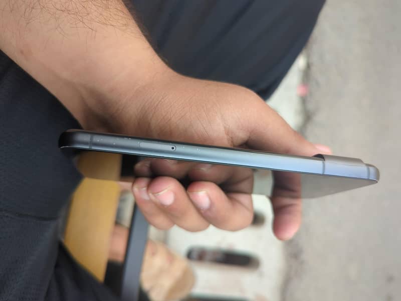 Google Pixel 8 3