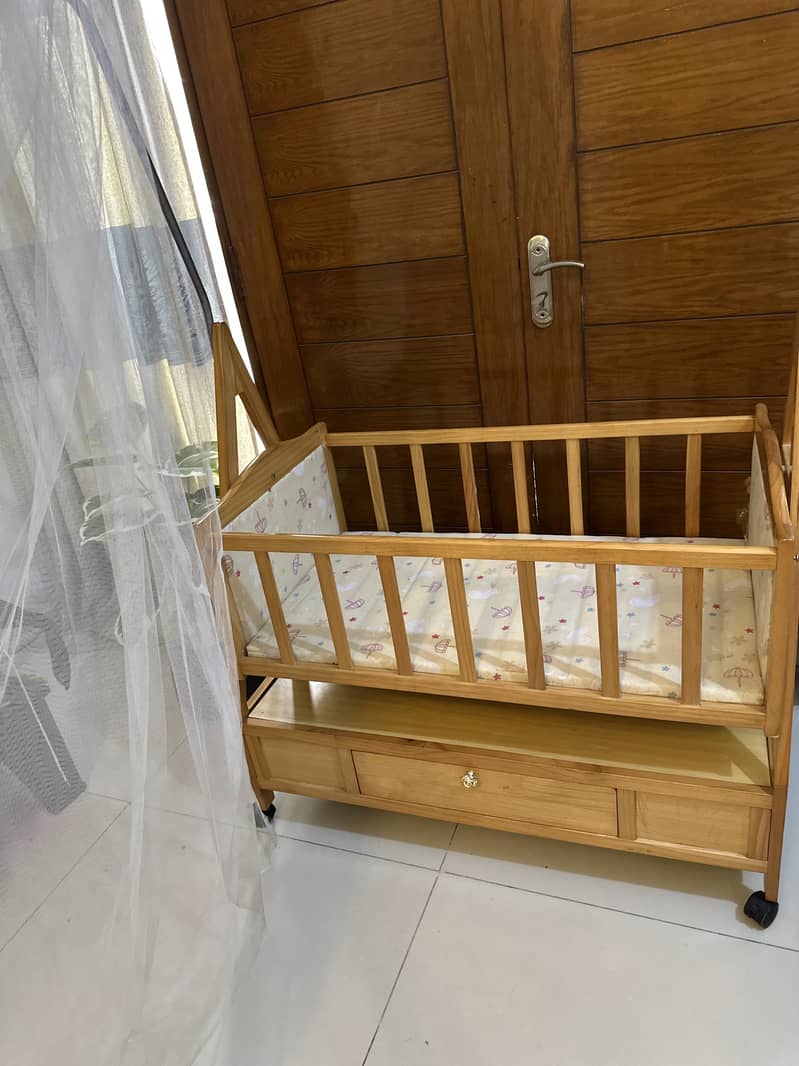 Cradling swing Cot 1