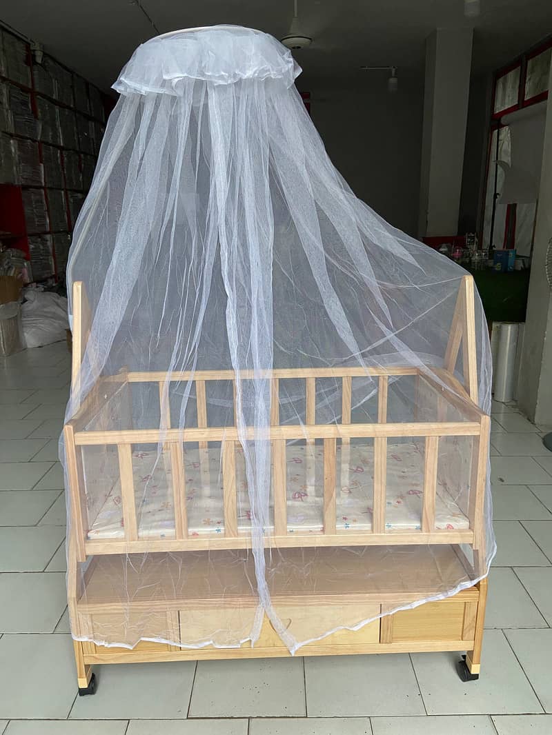 Cradling swing Cot 4