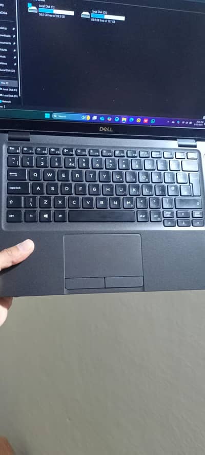 Laptop latitude 5300