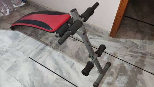 Inclined bench