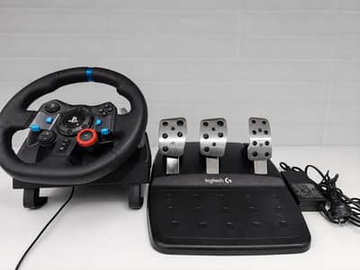  Logitech G29 + Pedals – Excellent Condition | PS5/PS4/PC