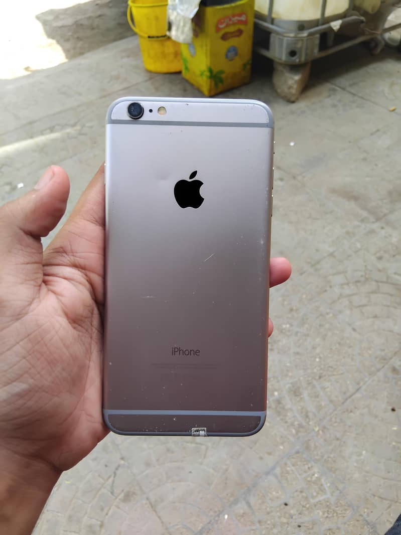 Apple iPhone 6 Plus 0