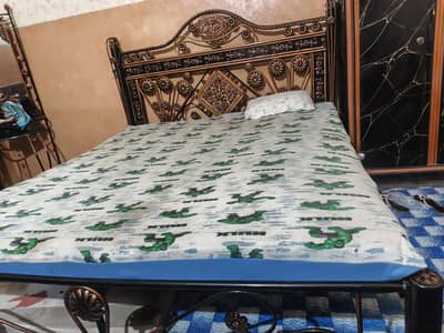 king size bed
