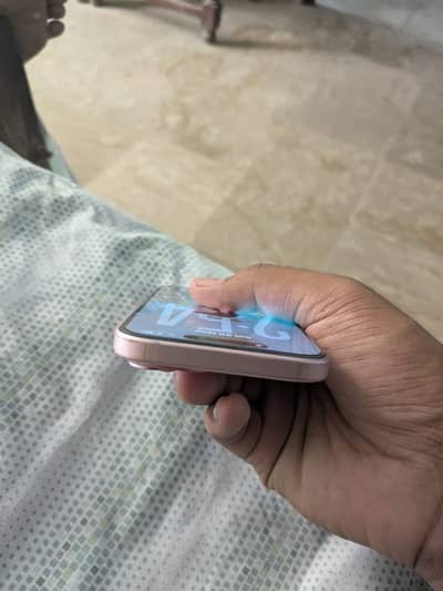 Apple iPhone 15