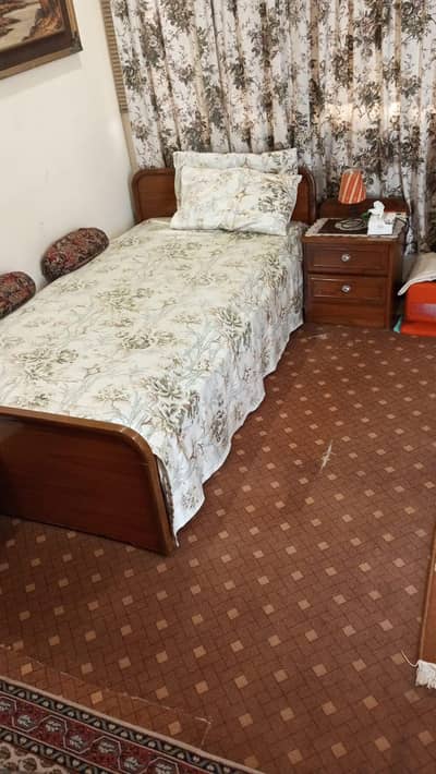 Fully Furnished 1 Room. Attached Bath+Kitchen+Geyser+Cooler, E 11/1