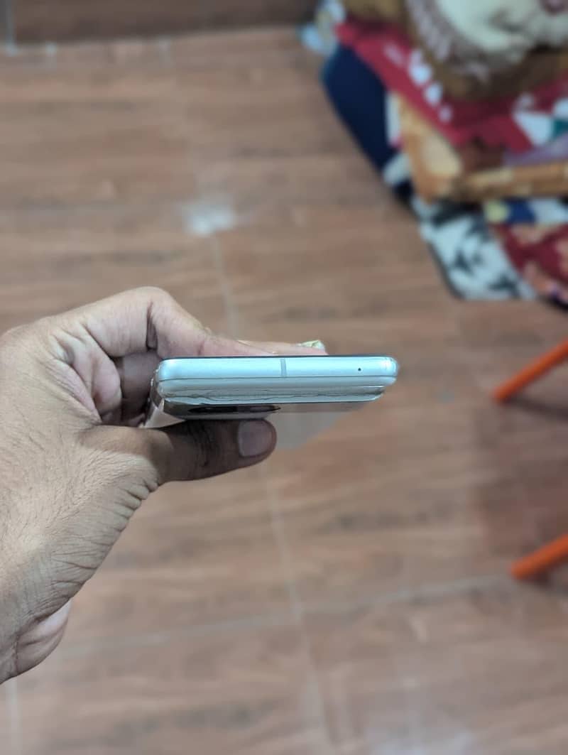 Google Pixel 7 3