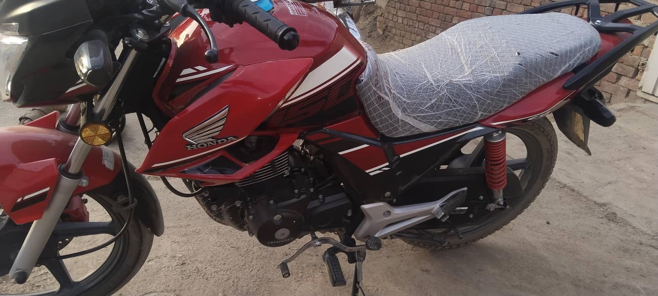 CB150F 3