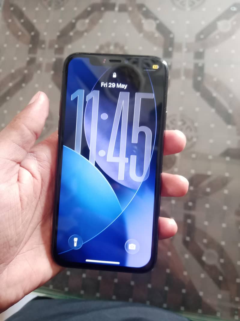 iphone 11 pro 1