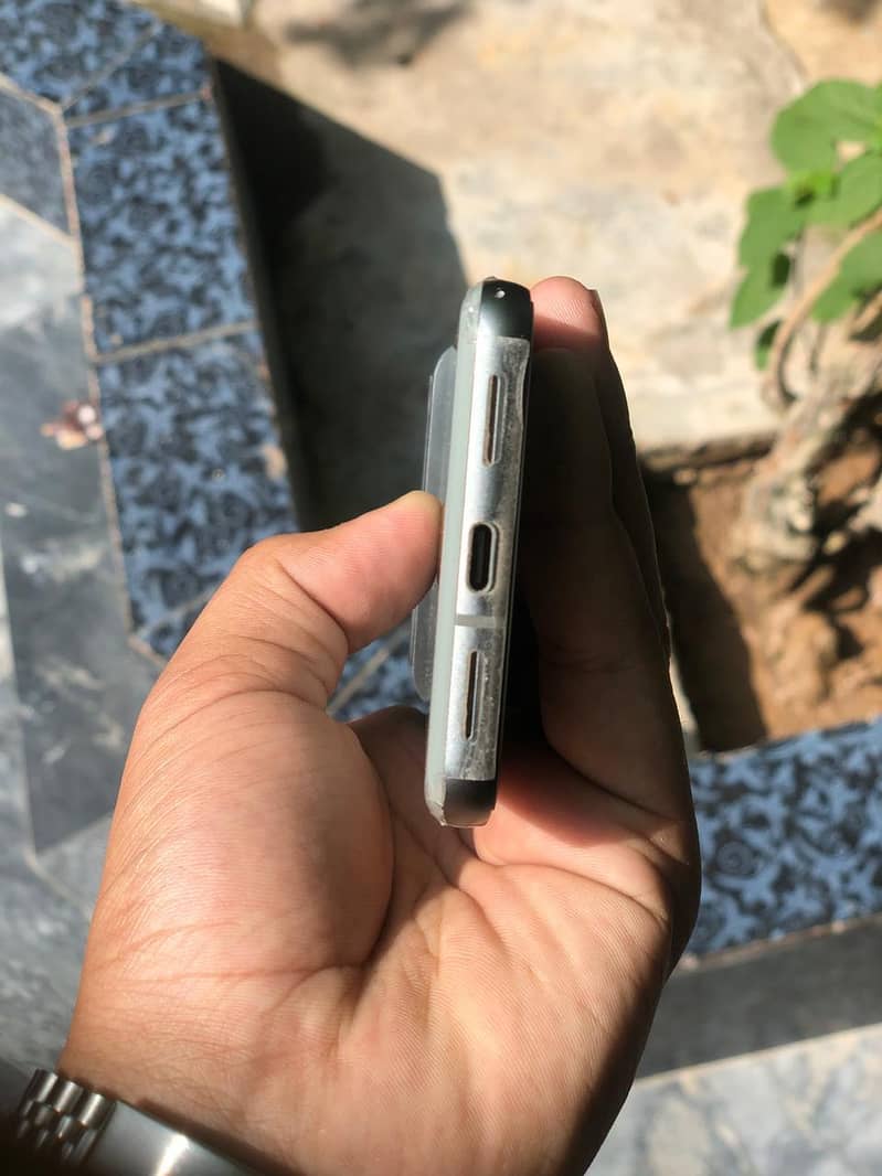 Google Pixel 8 1
