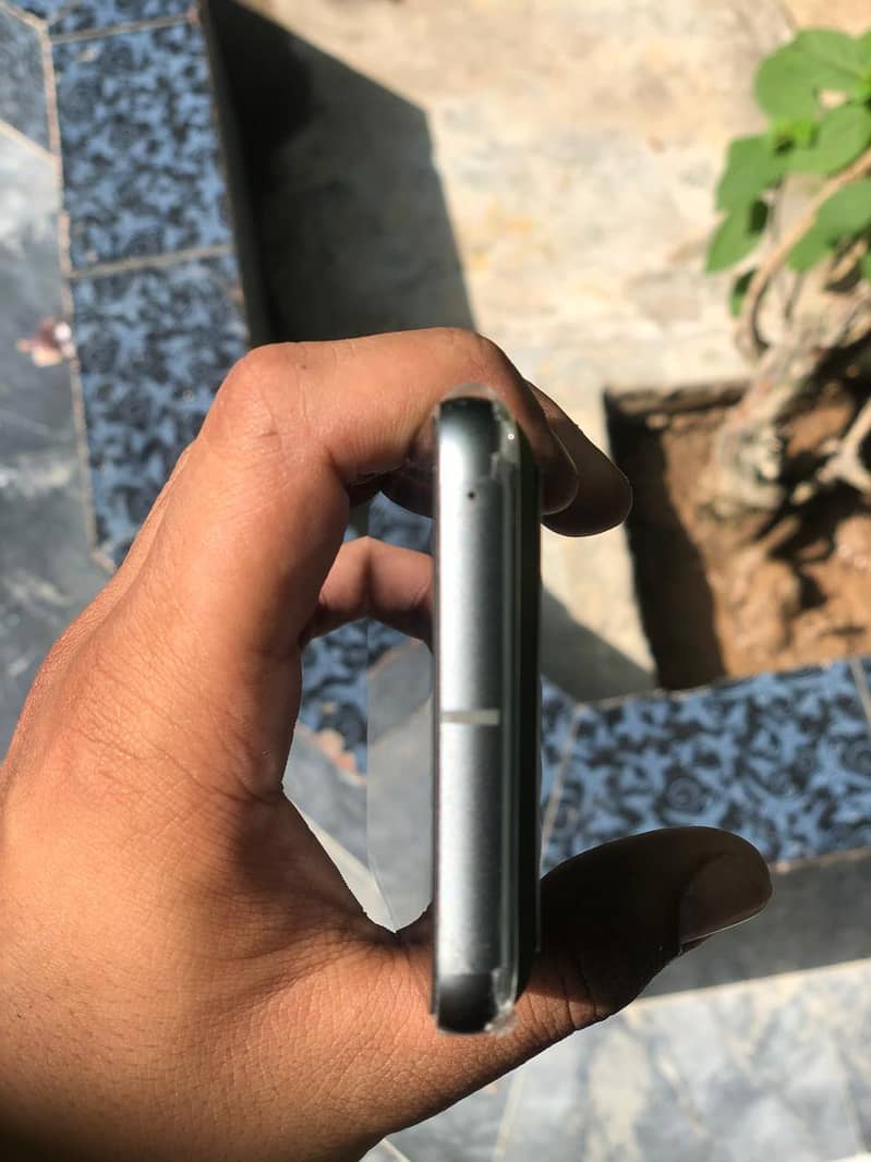 Google Pixel 8 3