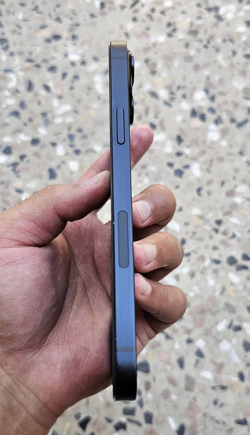 Apple iPhone 14 plus 4