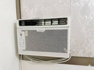Toshiba 6,000 BTU Window AC, Light on your Bill Best for Small space