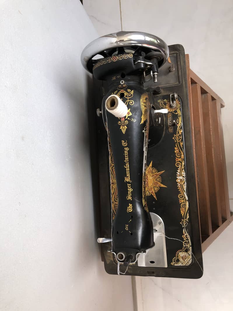 Singer sewing machine 2