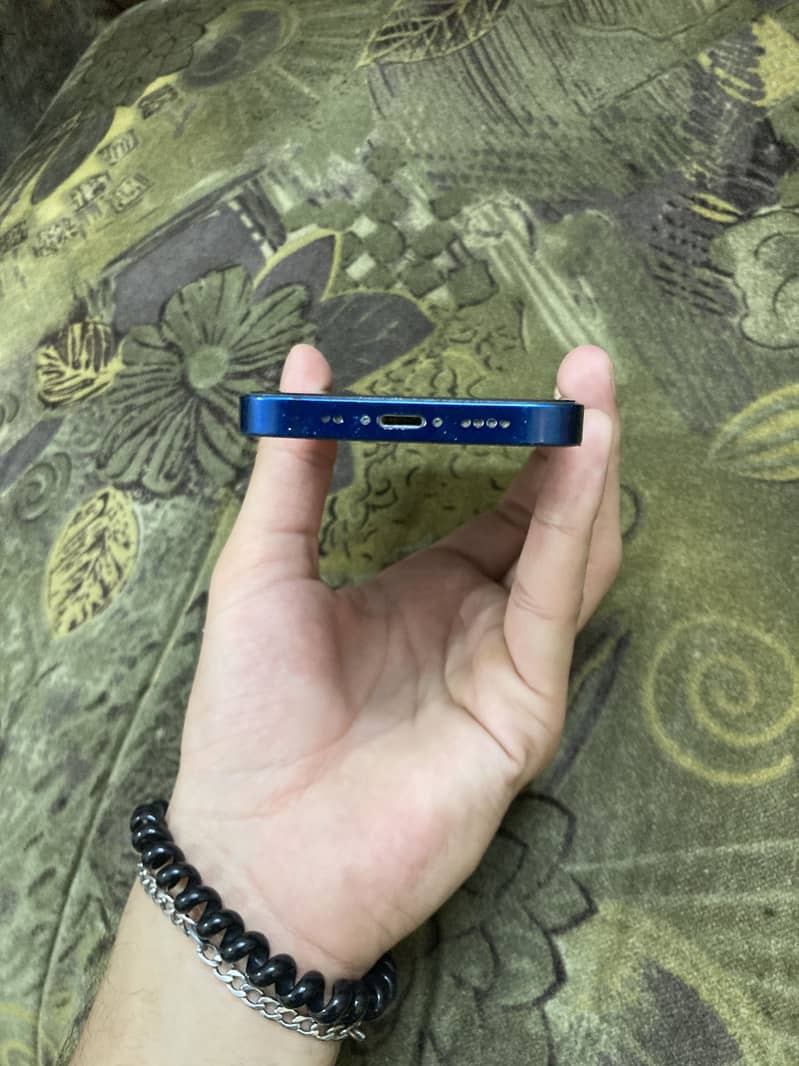 Apple iPhone 12 mini 2