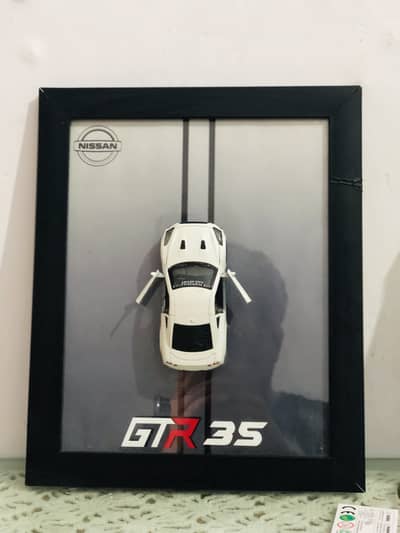 Wall hanging frame