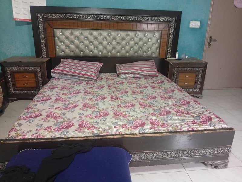 Bed set with dressing 1